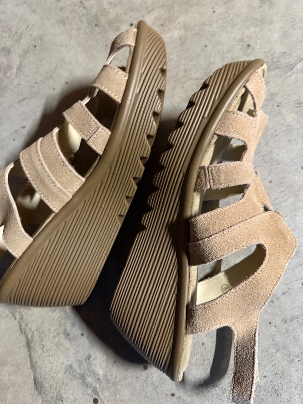 NWT Skechers sandals